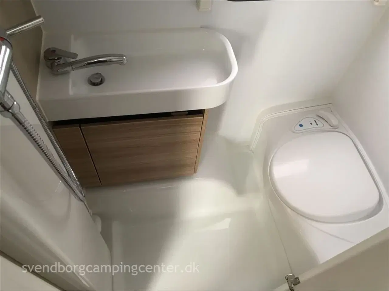 Billede 9 - 2022 - Adria Action 391 PD Panorama Bemærk den lave egenvægt.