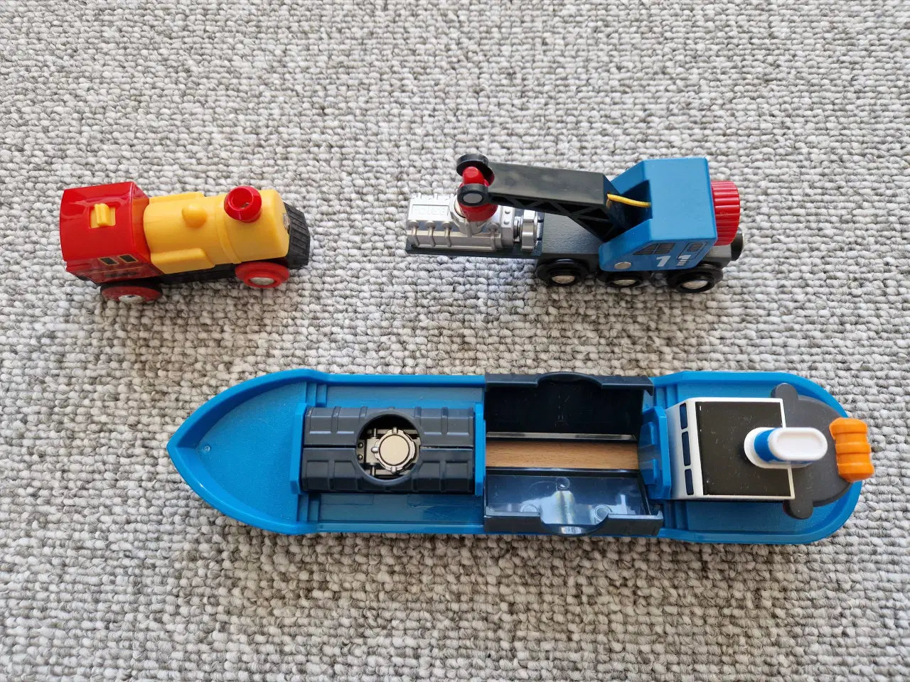 Billede 2 - Containerskib og tog 