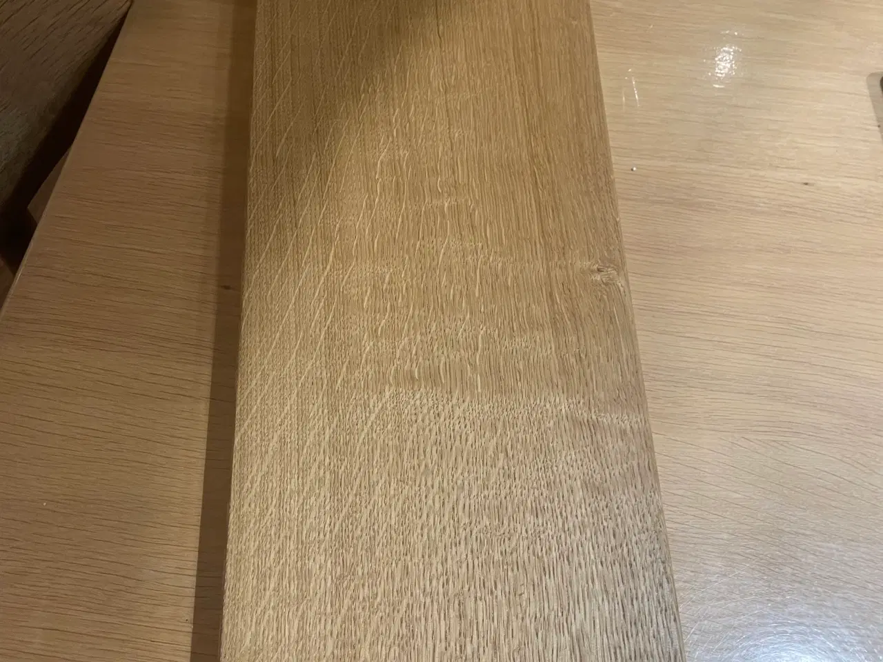 Billede 2 - Flotte håndlavede serverings/skærebrætte.