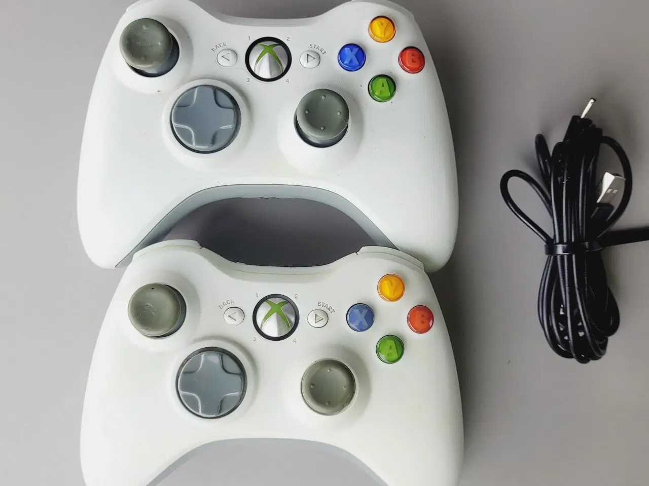 Billede 2 - ⭐️· 2 stk. originale Xbox 360 controllere