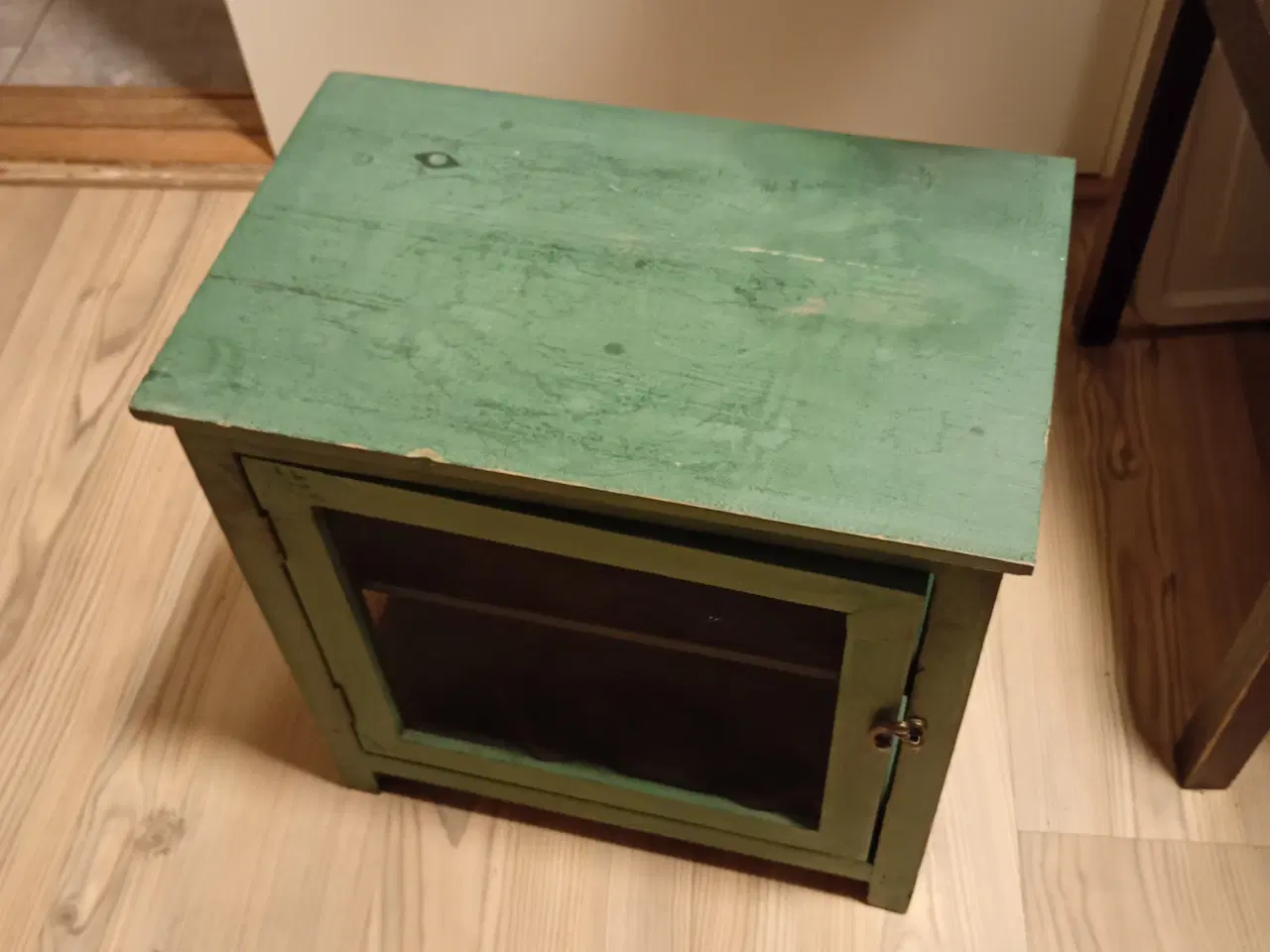 Billede 2 - Retro flueskab 