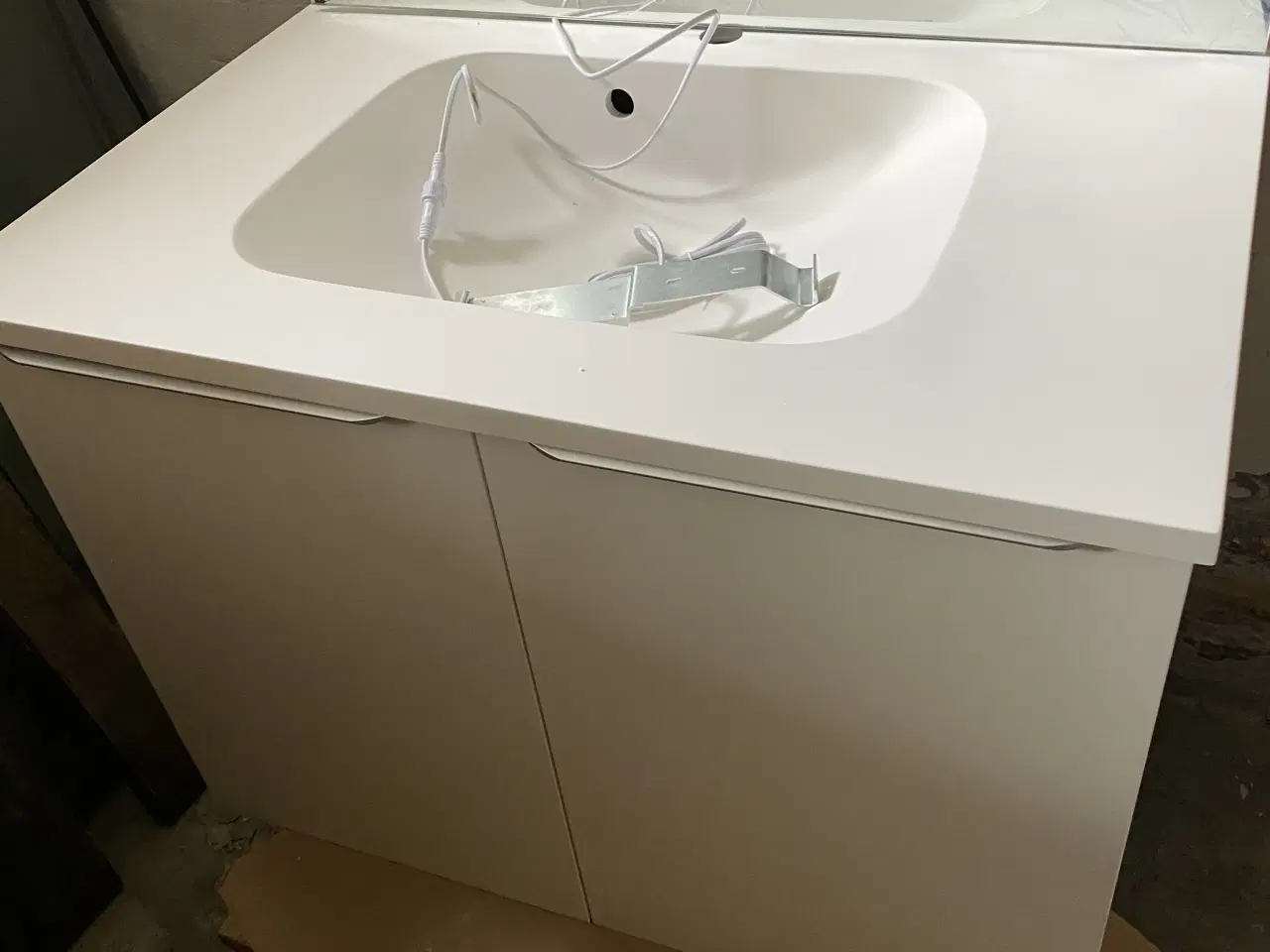 Billede 1 - Nyt Svane badeværelsesmøbel komplet 