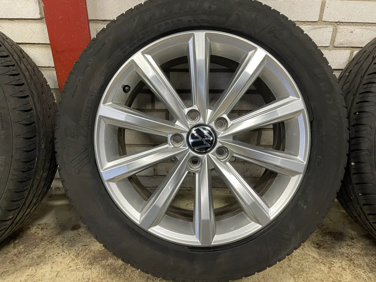 Billede 5 - 17 VW Passat 215/55r17 Ref.223 sommer