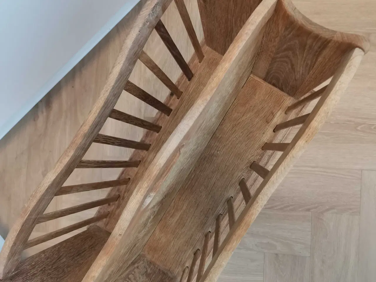 Billede 1 - Retro magasinholder i egetræ 