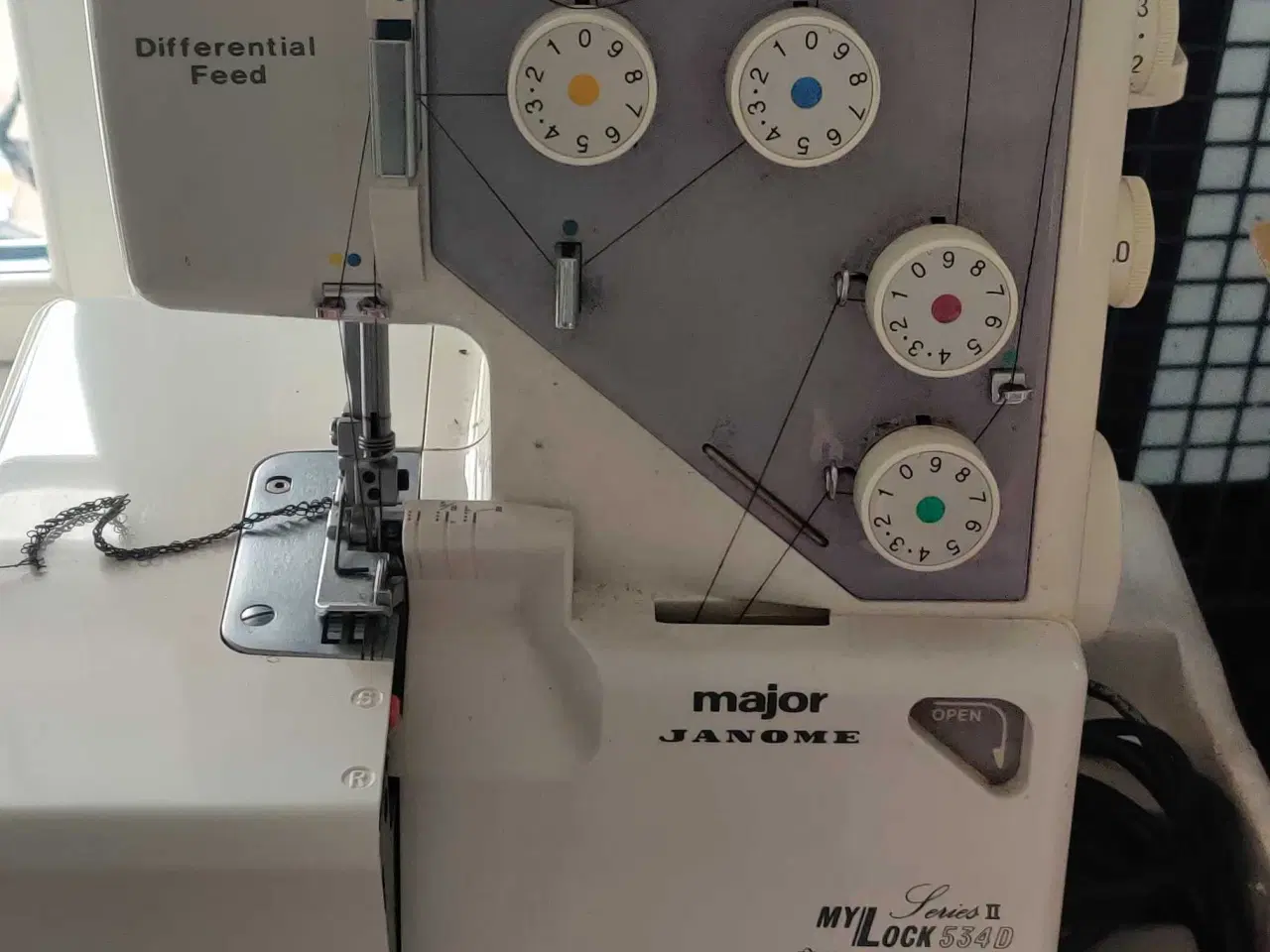 Billede 2 - Janome Overlocker