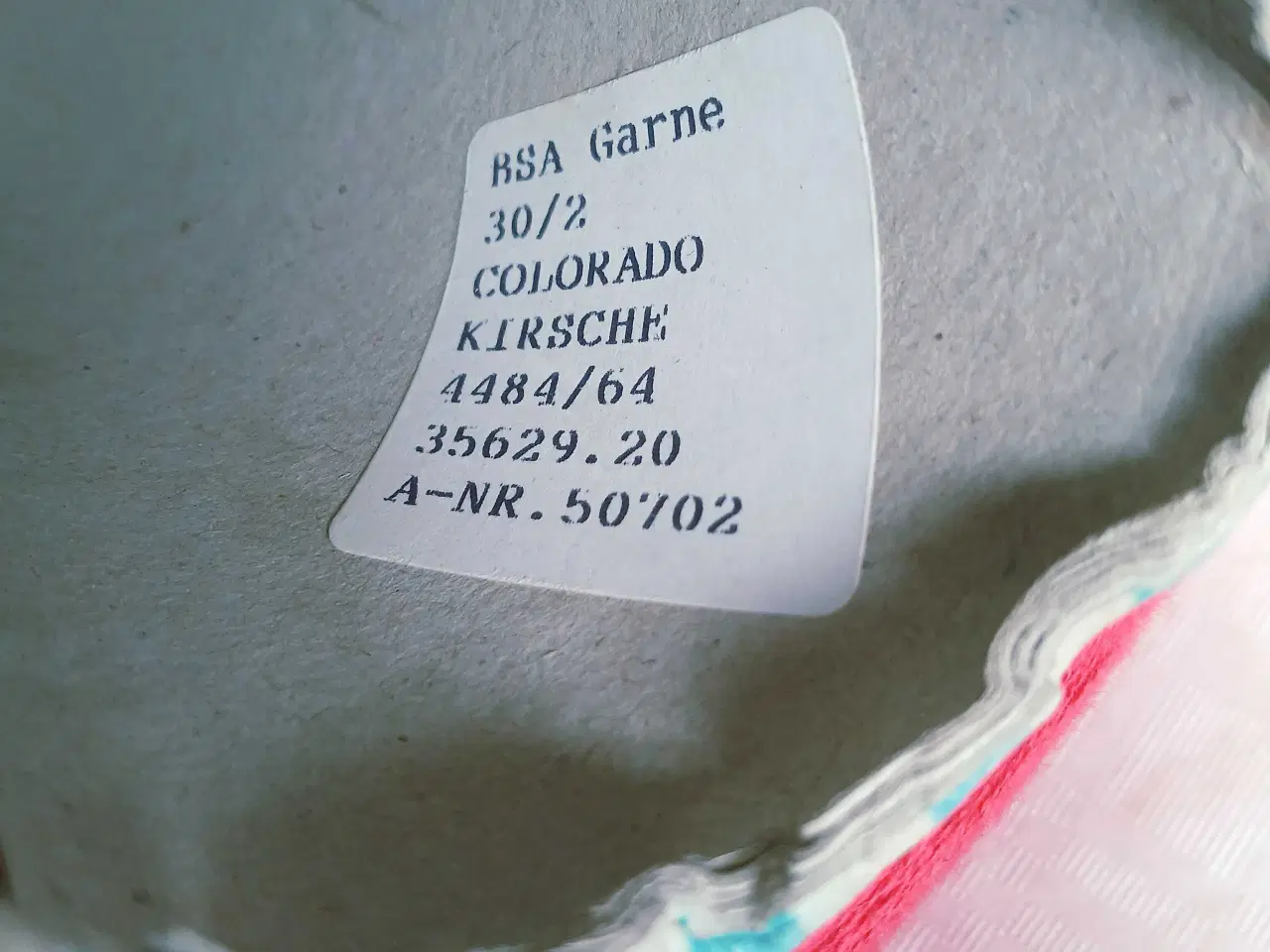 Billede 19 - Maskinegarn sælges