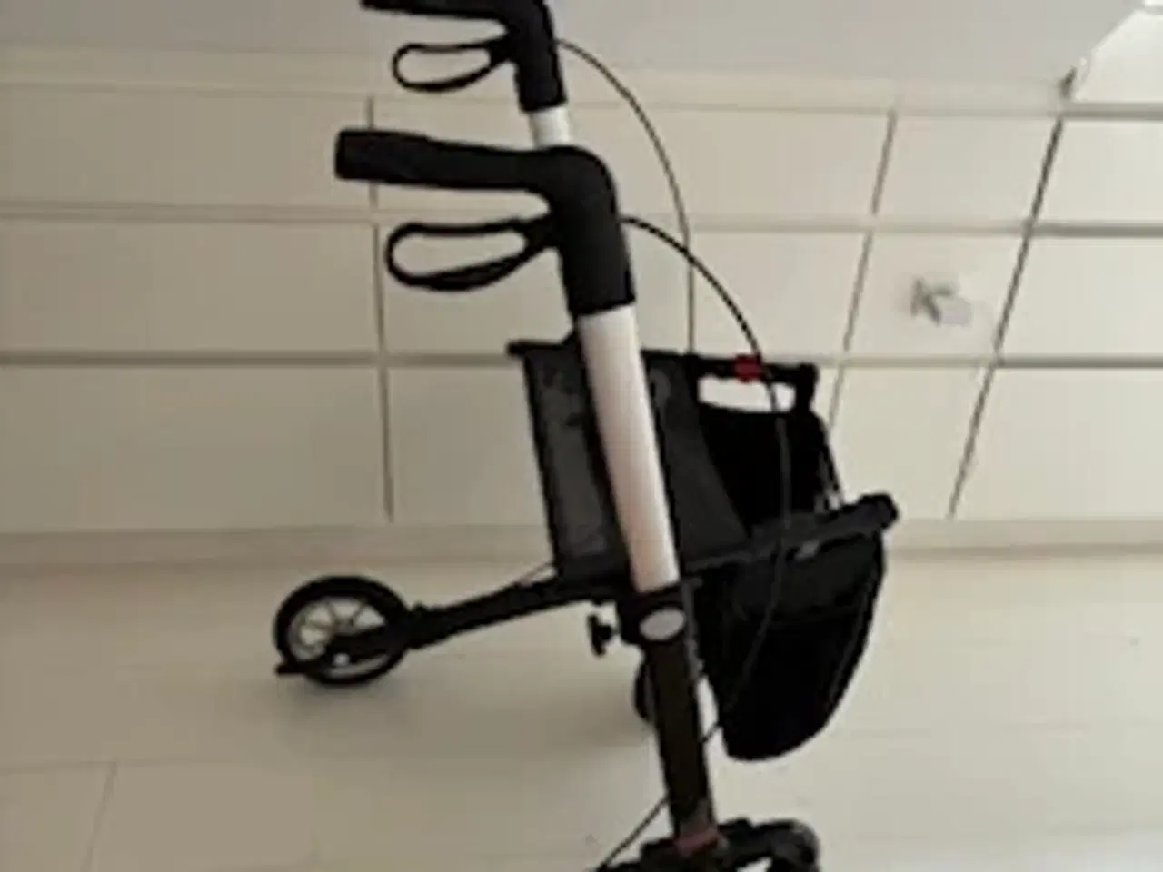 Billede 2 - Athlon SL rollator sort