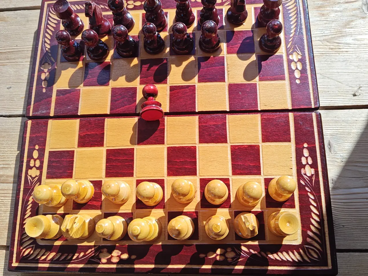 Billede 1 - Skak Brætspil i træ samt Backgammon