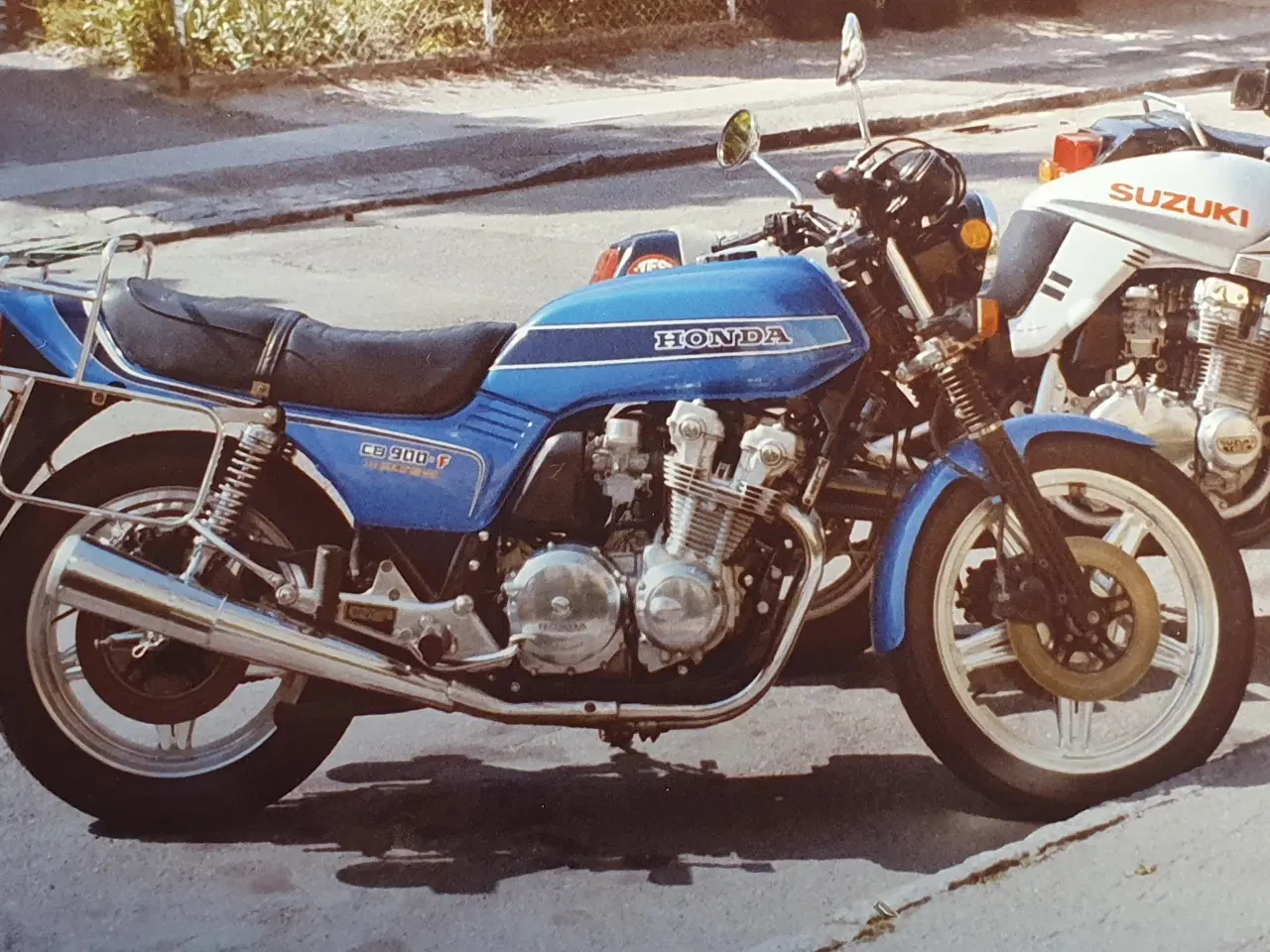 Billede 1 - SØGER Honda CB 900 F Boldor 