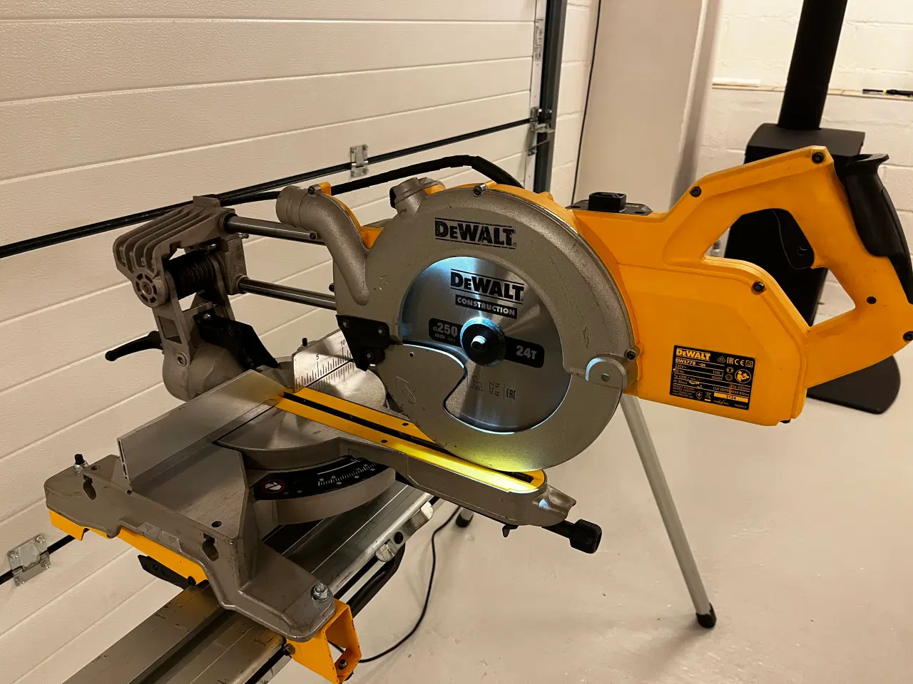 Billede 3 - Dewalt DWS778-QS Kap/geringssav