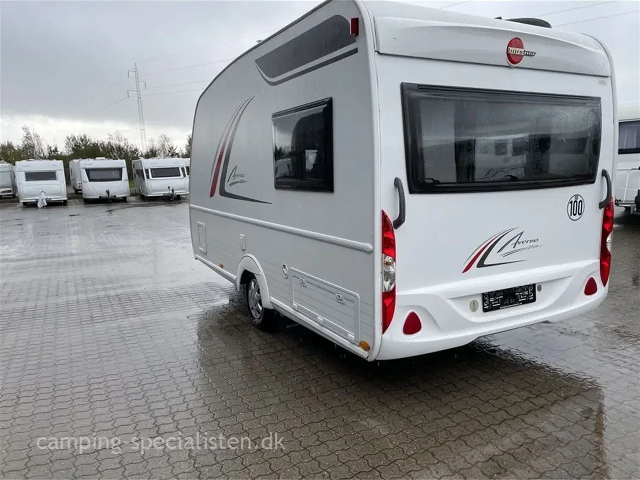 Billede 2 - 2015 - Bürstner Averso Plus 410 TS   Rigtig smart rejsevogn - Bürstner Averso Plus 410 TS fra 2015 - Kan nu opleves hos Camping-Specialisten i Silkeborg