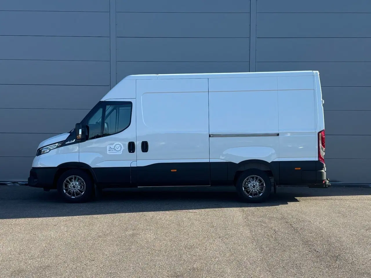 Billede 11 - Iveco Daily 3,0 35S18 12m³ Van AG8