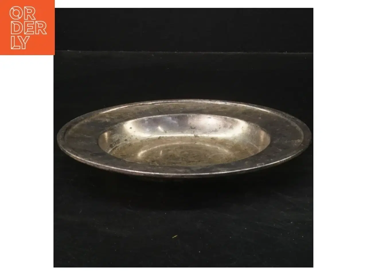 Billede 1 - Ældre metal tallerken / fad (str. Ø 19x2 cm)