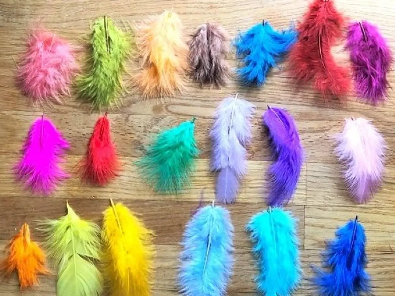 Billede 3 - Ørestikker med fjer