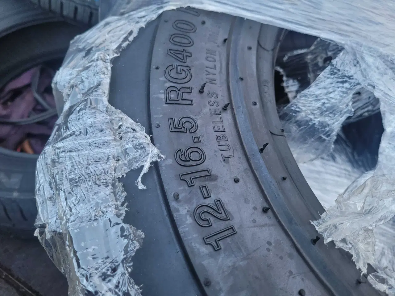 Billede 2 - 12 - 16,5 dæk