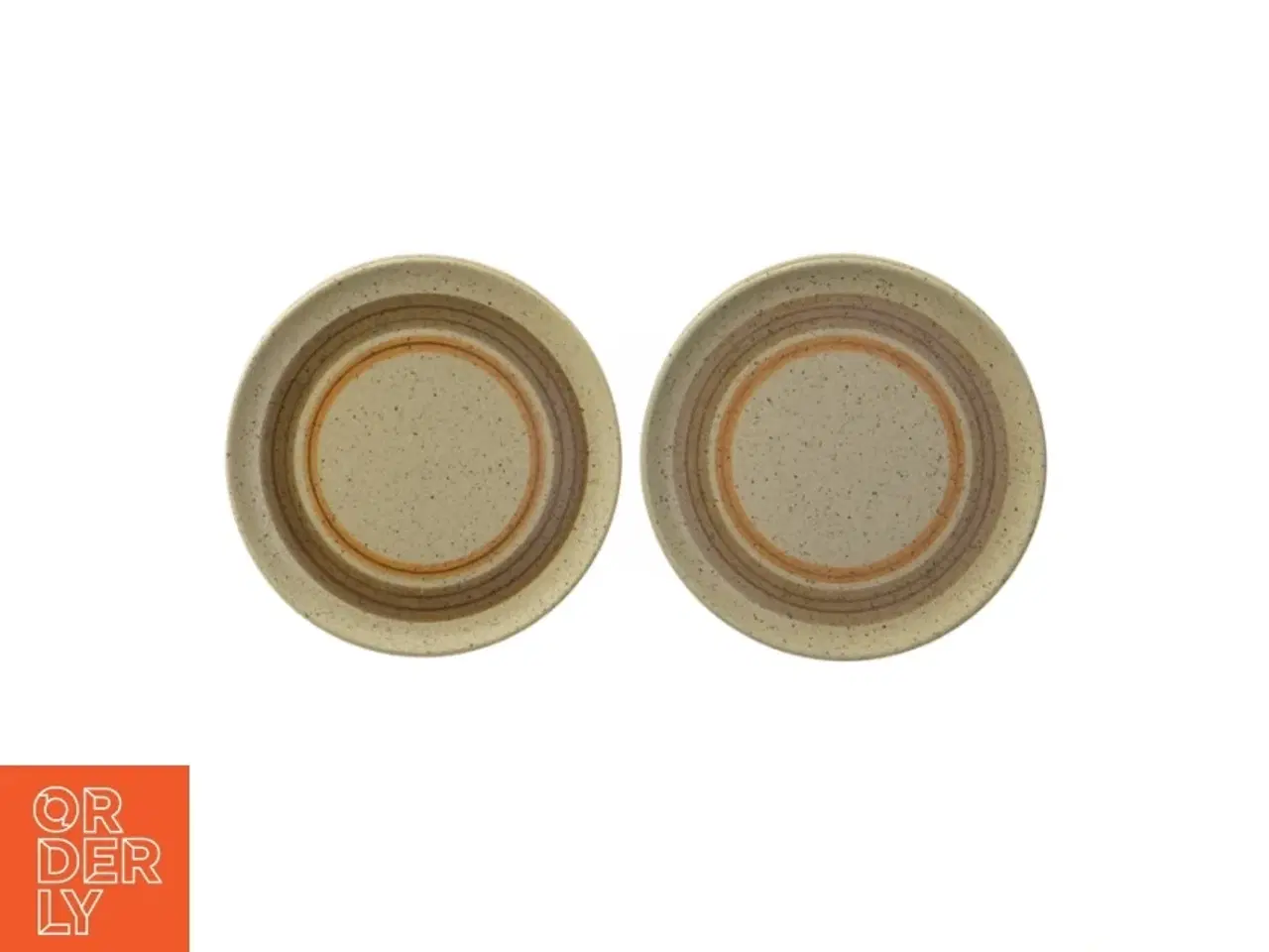 Billede 3 - Sæt af 4 runde tallerkener (str. 4 styk. ø. 16,5 cm)