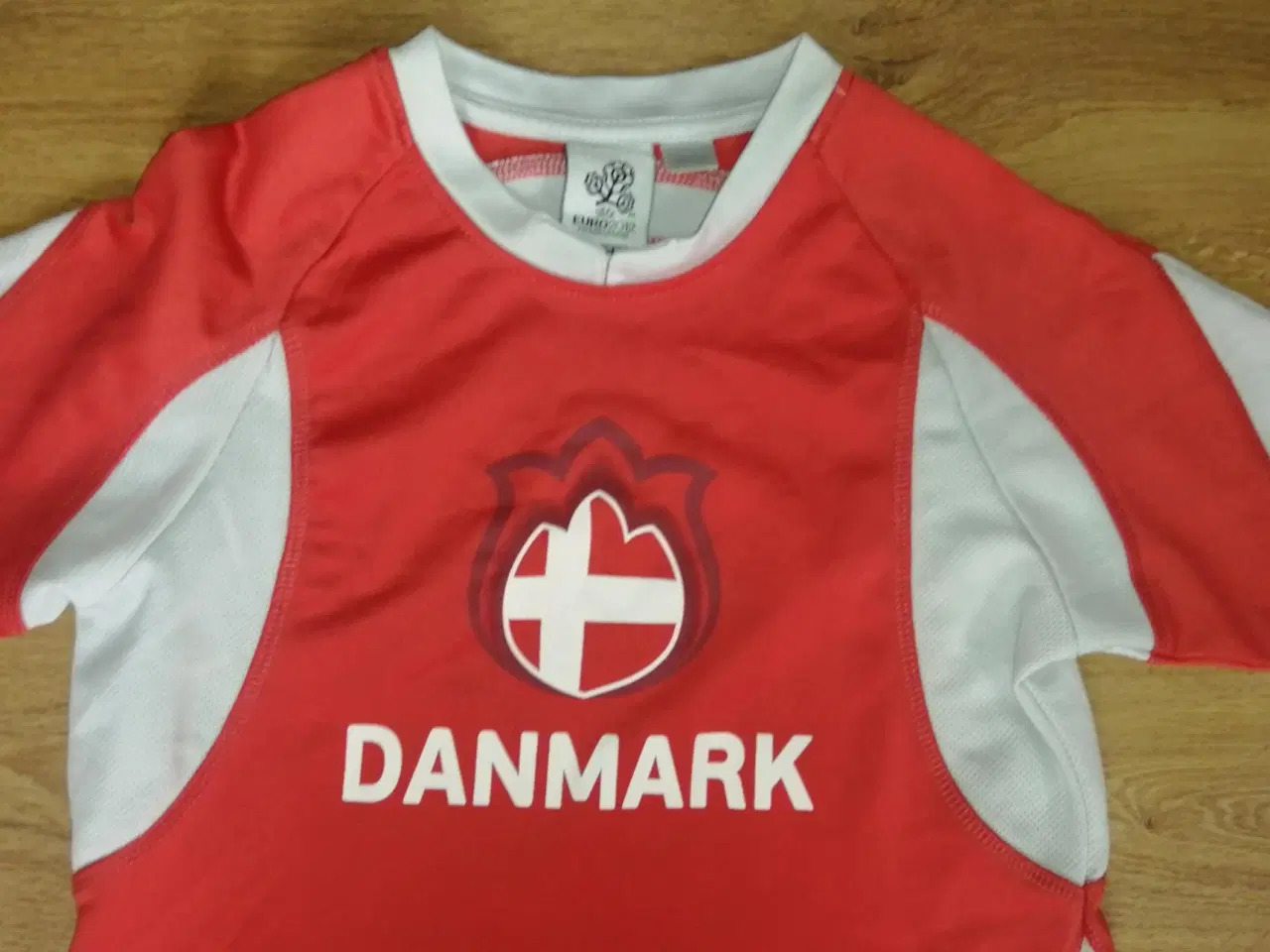 Billede 1 - EURO 2012 DANMARK FAN TSHIRT, STR. 10-12 ÅR, FLOT