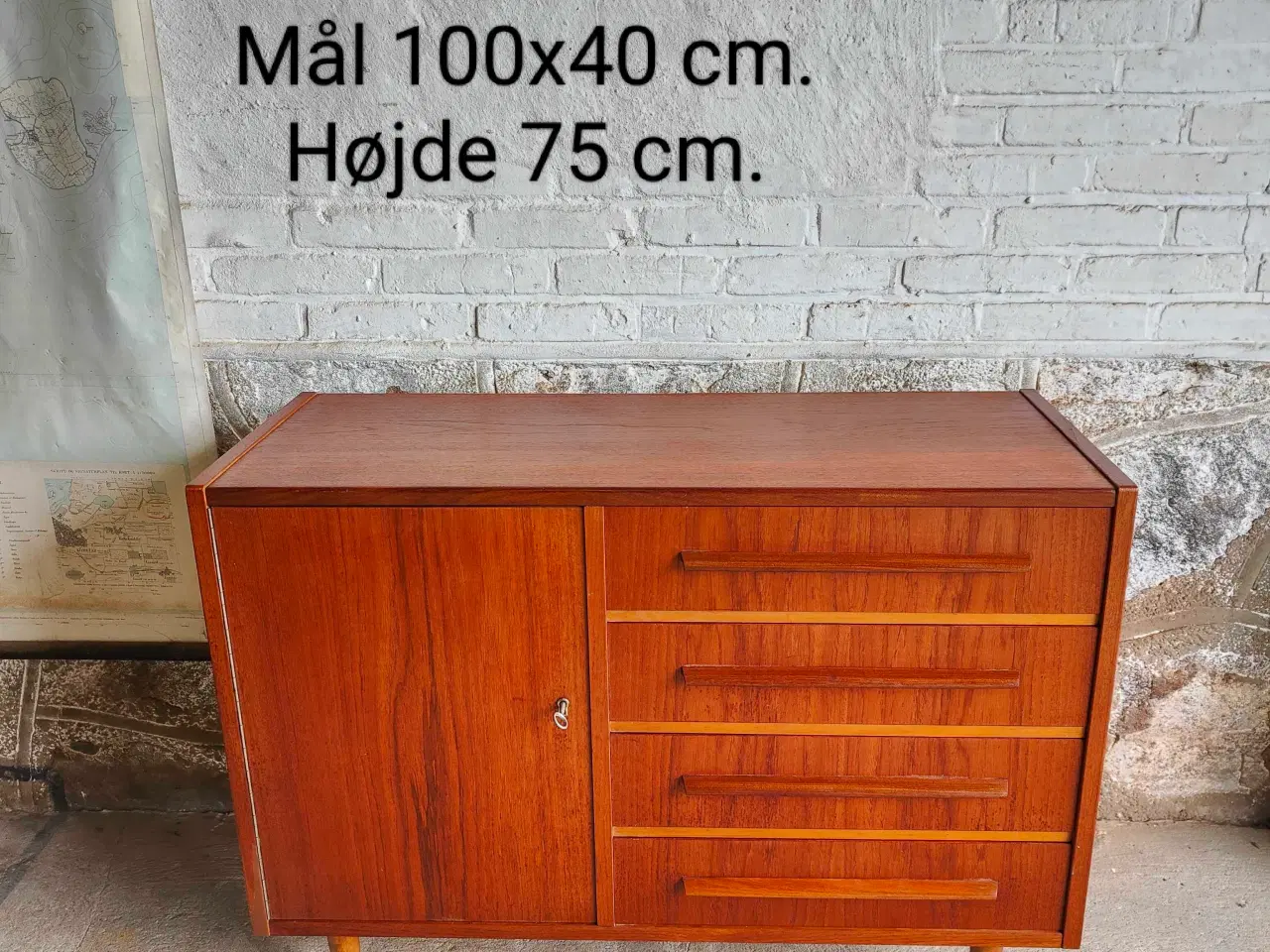 Billede 9 - Mindre lav teaktræs skænk med skuffer og låge