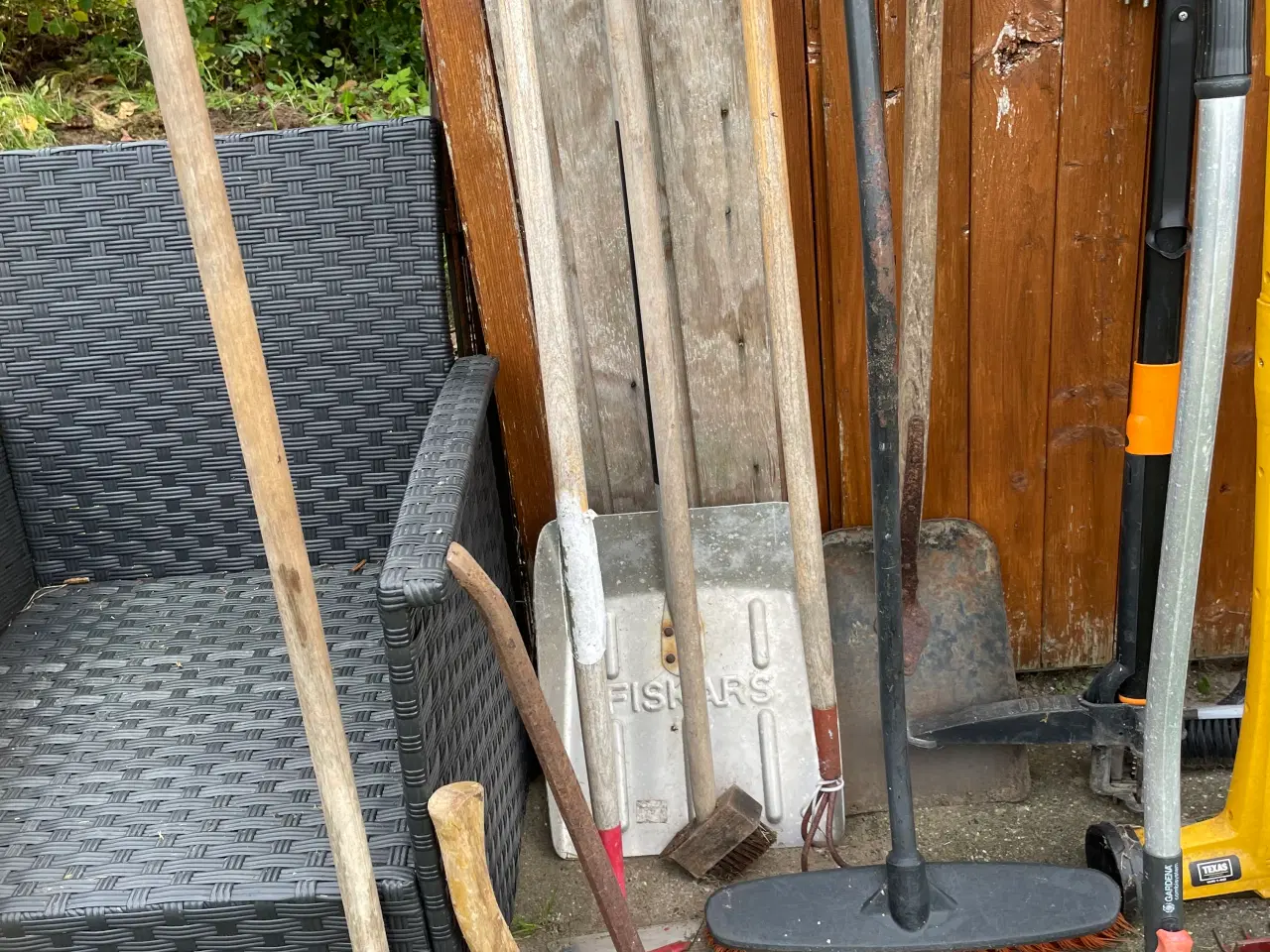 Billede 5 - Haveredskaber mm