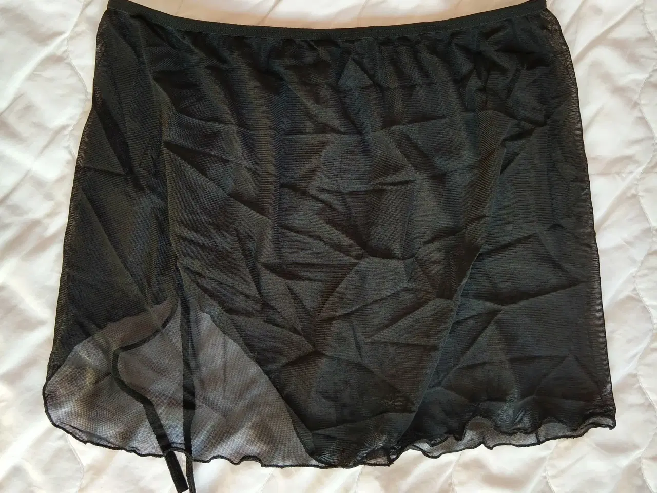 Billede 4 - Gennemsigtig nederdel