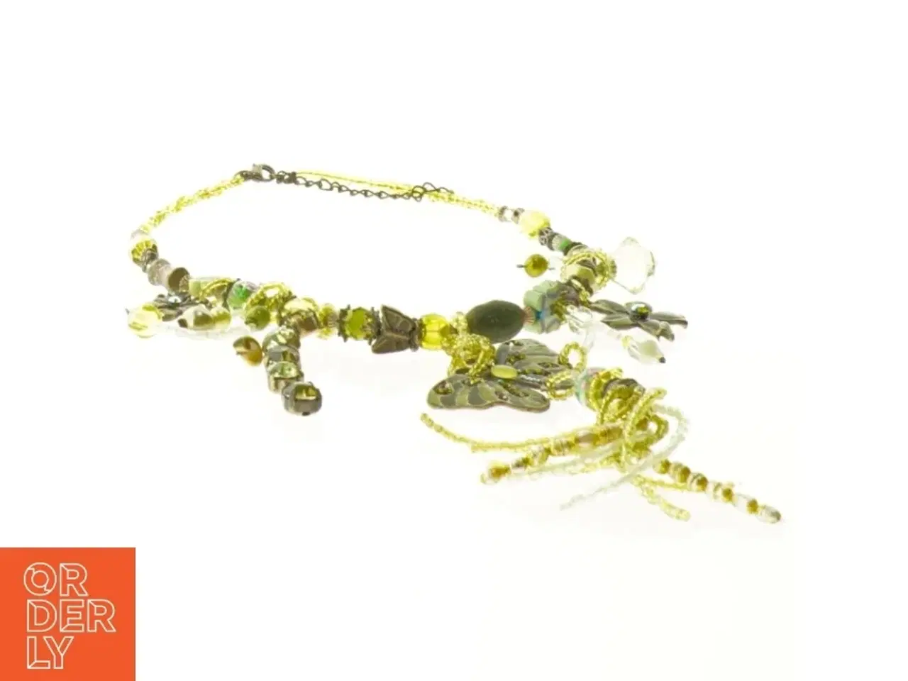 Billede 3 - Halskæde med perler, simili og sommerfugle