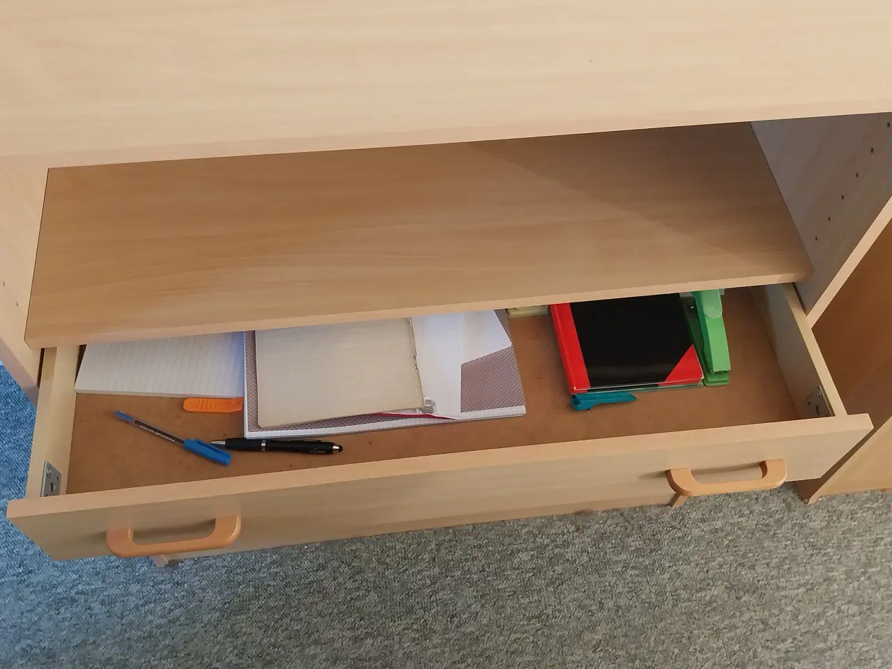 Billede 1 - Reol til salg