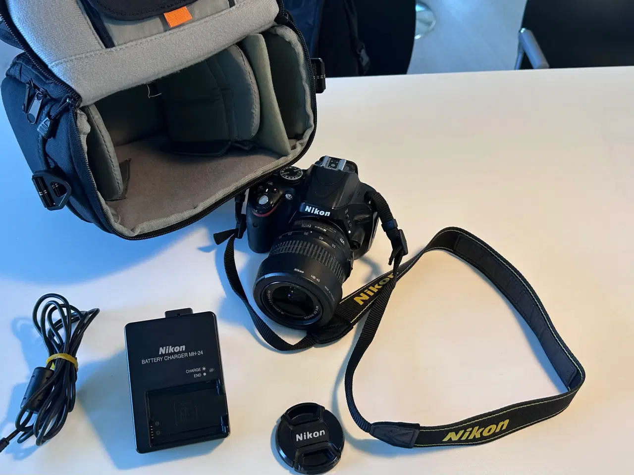 Billede 3 - D5100 med tilbehør