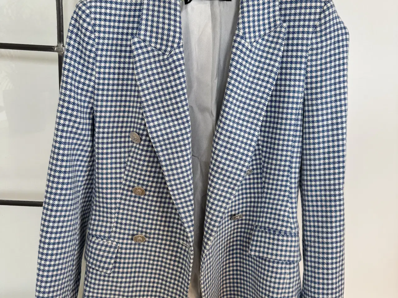 Billede 5 - Blazer str s blå og hvid 
