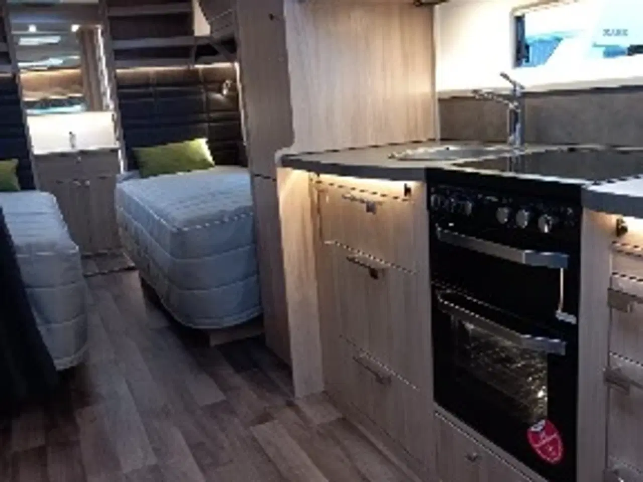 Billede 6 - Kabe Royal 780 TDL KS