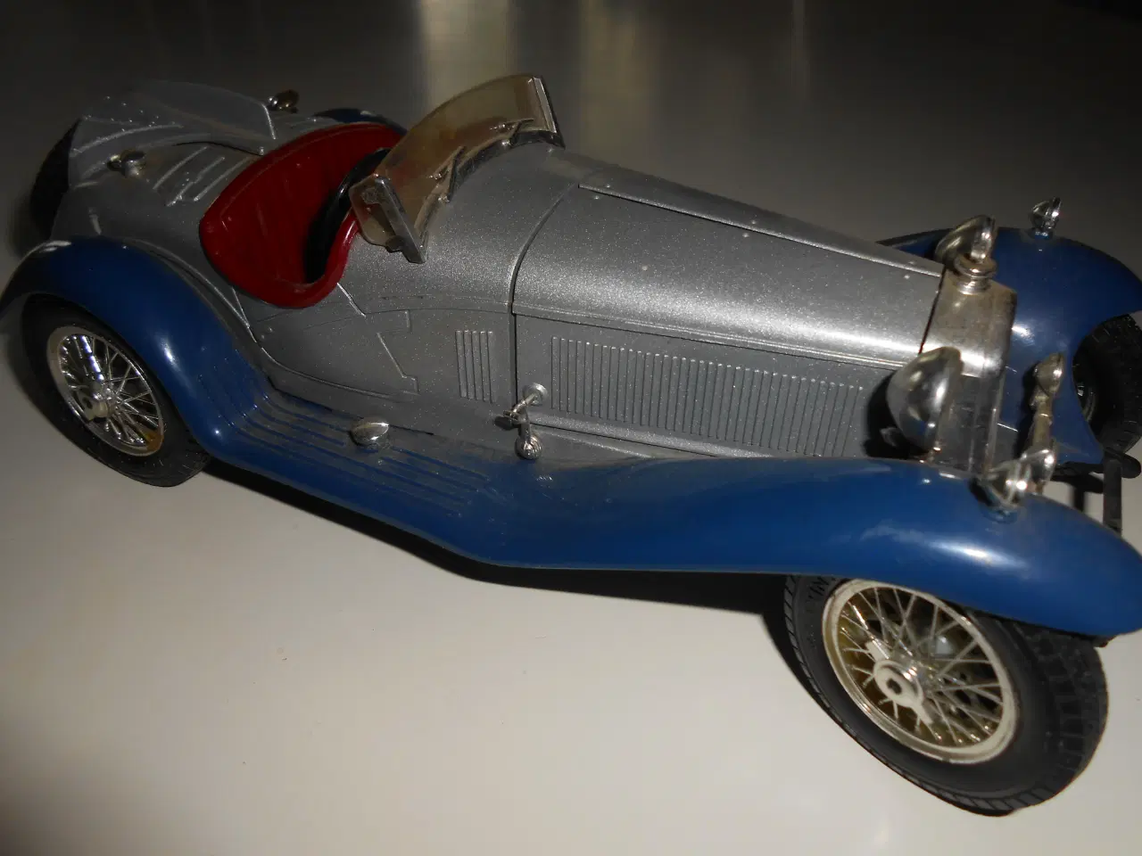 Billede 2 - Modelbil