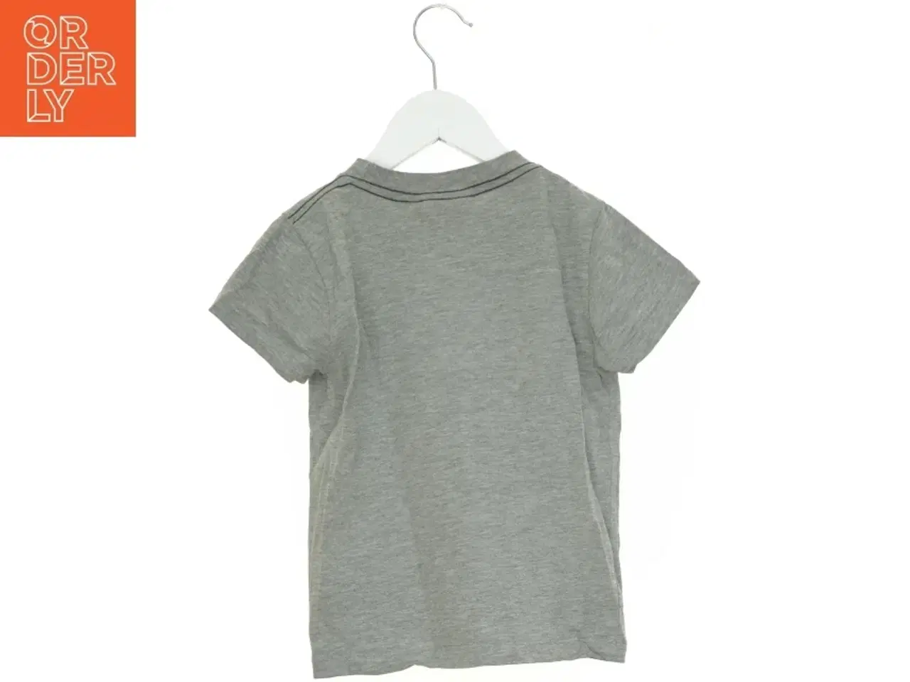 Billede 2 - T-Shirt fra Molo (str. 104 cm)