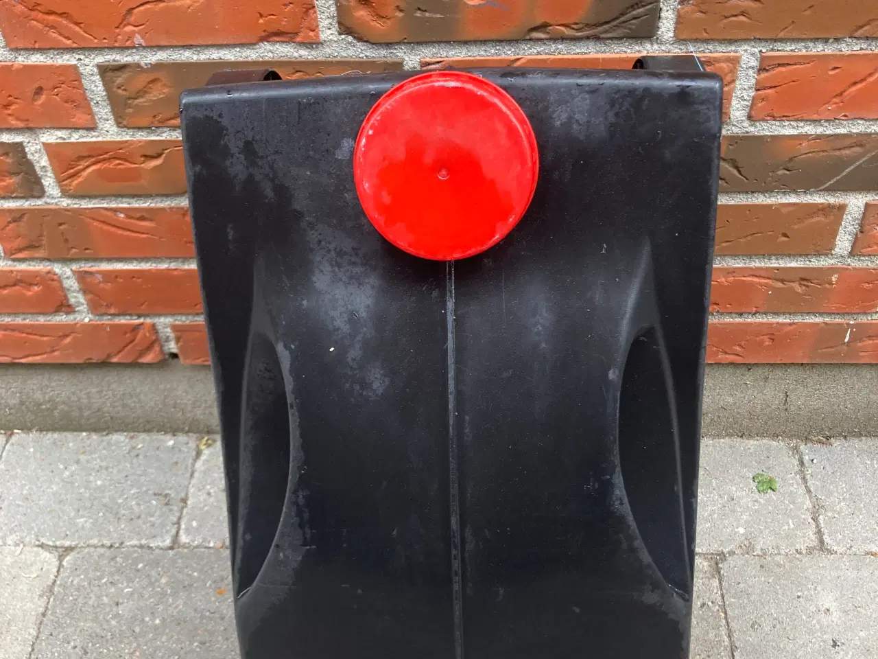 Billede 1 - Tank til affaldsvand