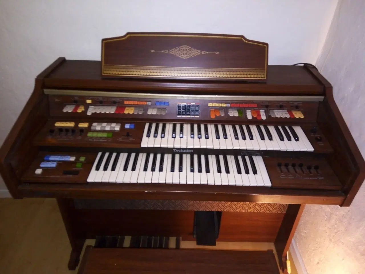 Billede 1 - Technics el orgel,med skammel