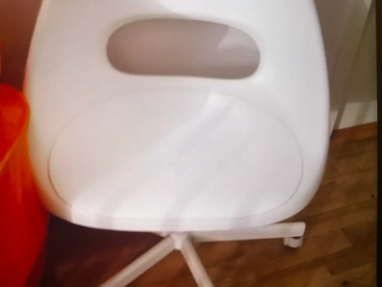 Billede 1 - Ikea stol i Hvid farve