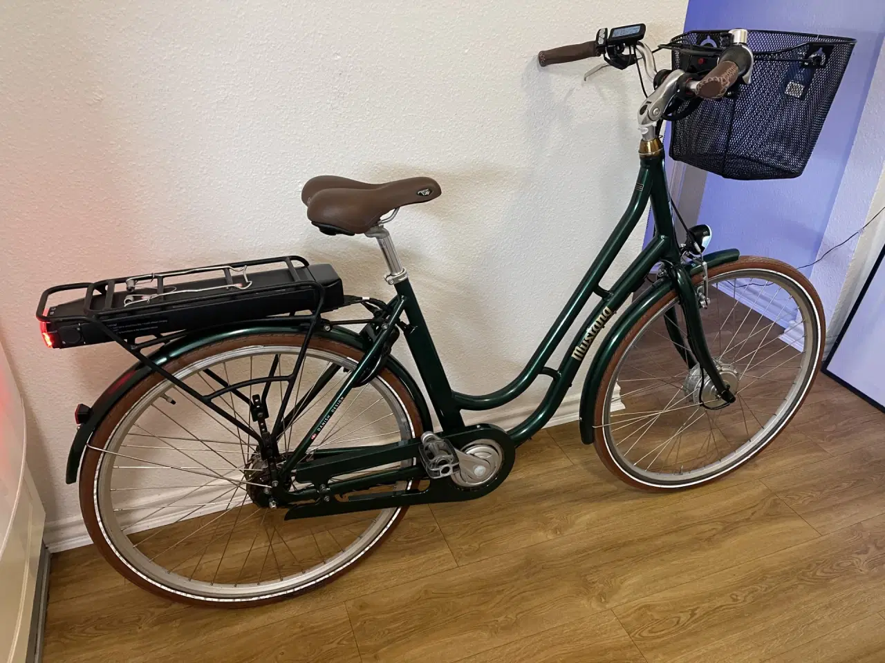 Billede 2 -  flot Mustang dame elcykel 28"  7 gear. 