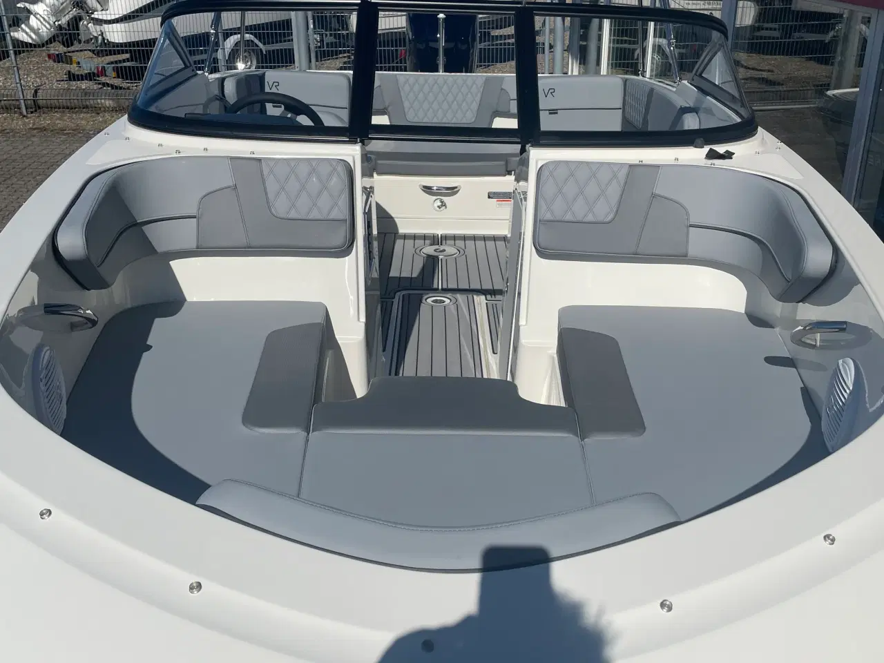 Billede 9 - Byliner VR4 Bowrider med F115 ProXS Mercury-EFI 4 takt