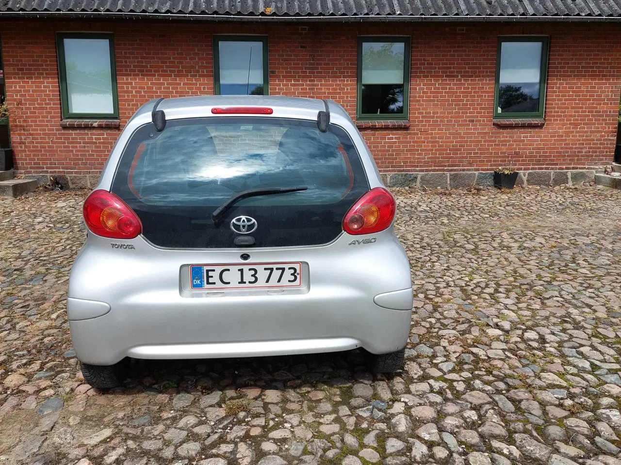 Billede 4 - Fin lille Aygo m/flere nye dele
