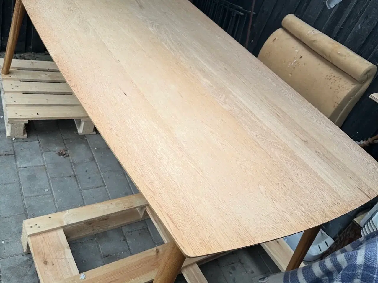 Billede 1 - Spisebord i egetræ 
