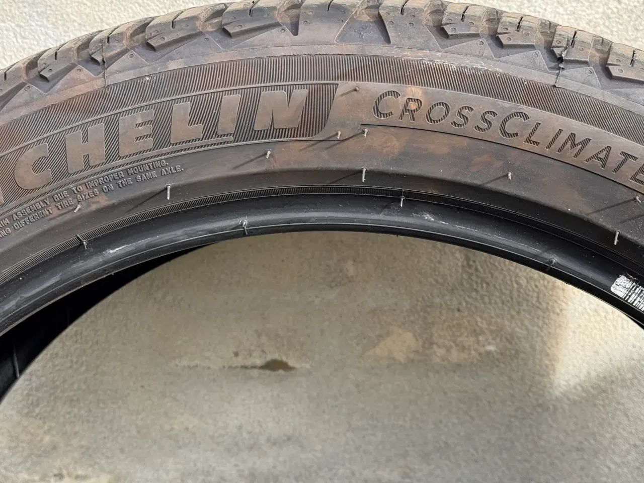 Billede 2 - Michelin Crossclimate 2, 245/45 R19, 4 stk. Elbil