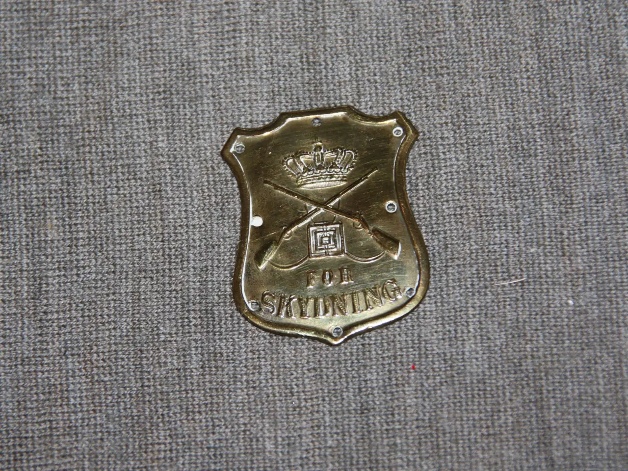 Billede 2 - Medalje Alhede marchen, Emblem For skydning