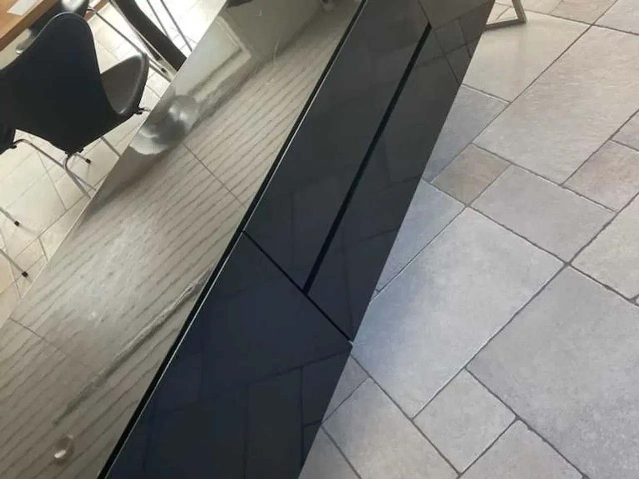 Billede 1 - Rigtig fint tv bænk