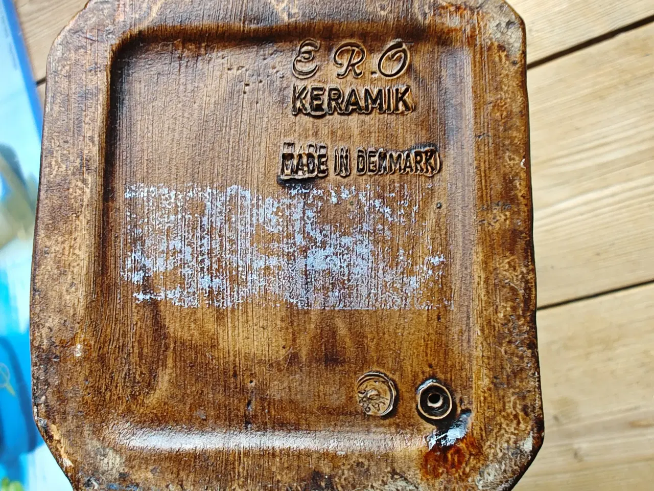 Billede 5 - Smed med Ambolt figur af ERO Keramik Danmark