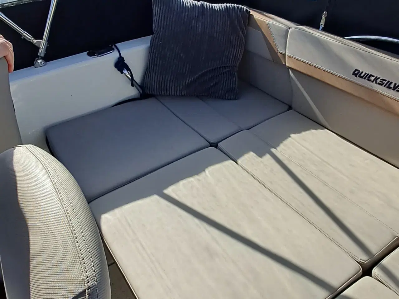 Billede 8 - Quicksilver Cabin 505, motorbåd (2023)