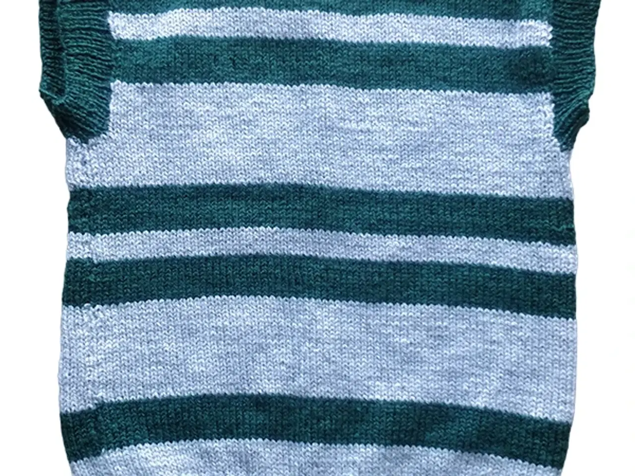 Billede 4 - Håndlavet strikket ærmeløs sweater, ca 9-12 år