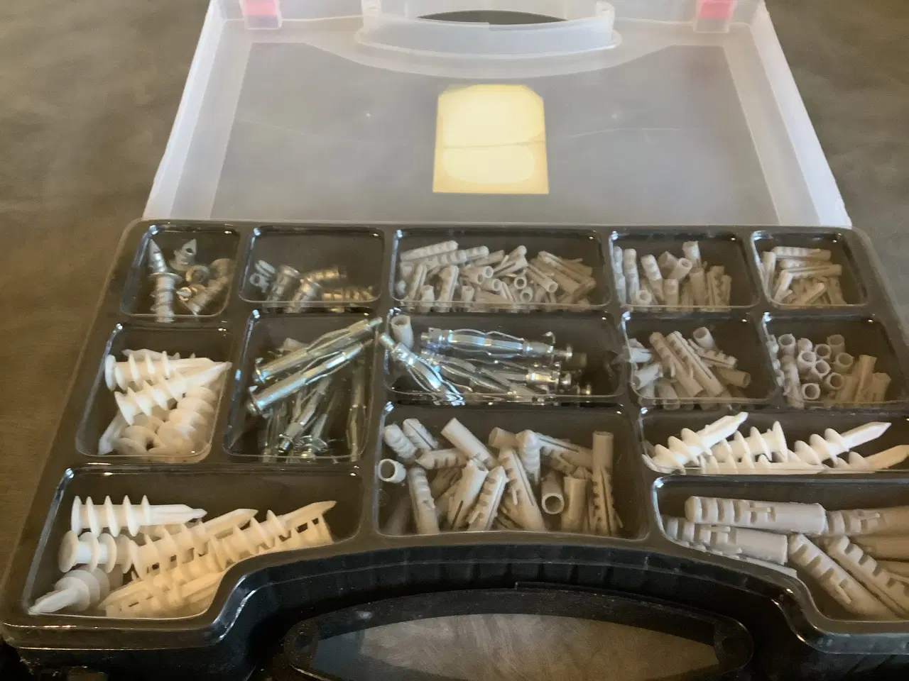 Billede 4 - Dybler til gibsvægge 