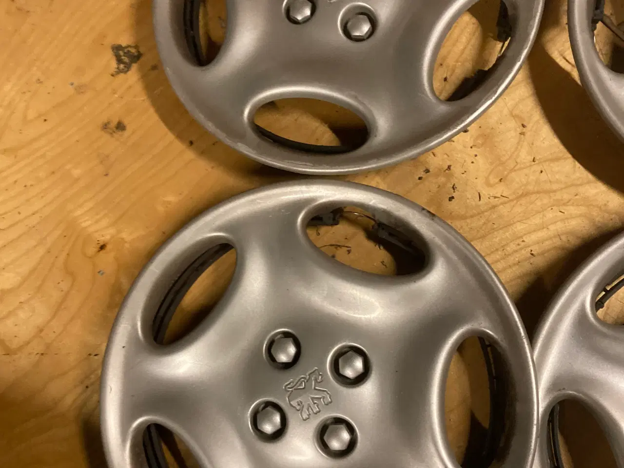 Billede 3 - Peugeot 15”hjulkapsler