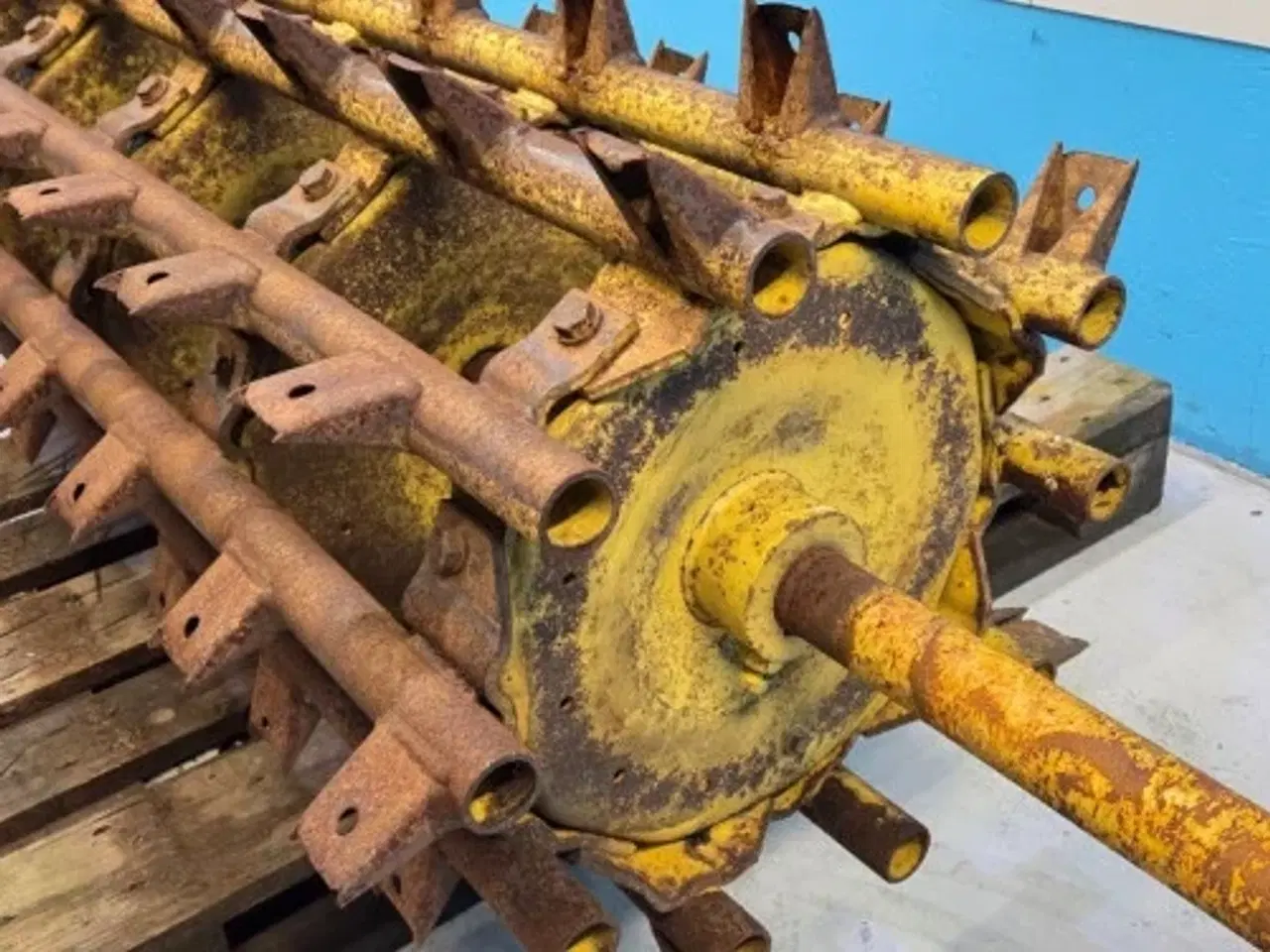 Billede 4 - New Holland TX68 Tærskecylinder 84004930