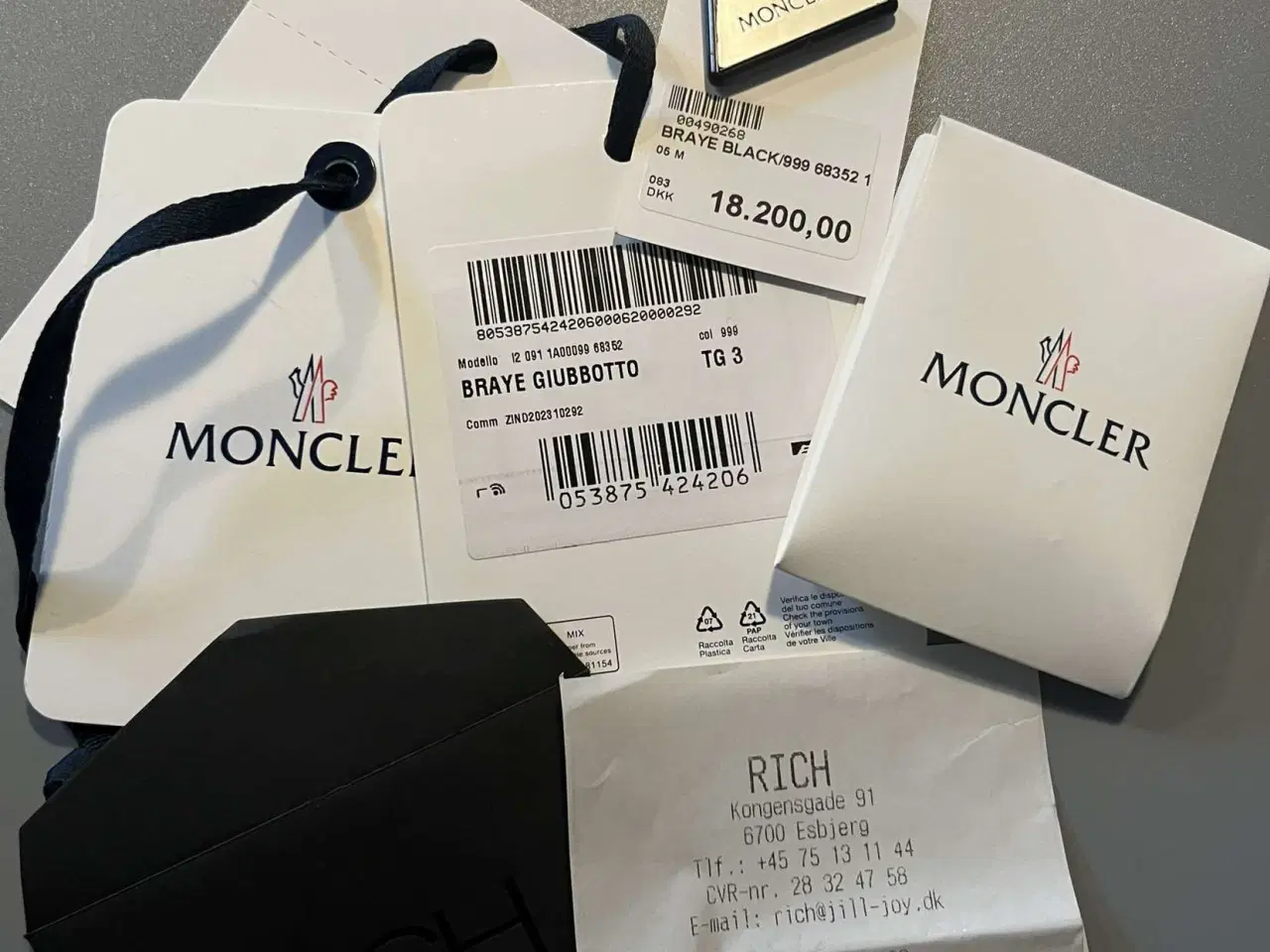 Billede 5 - Moncler jakke