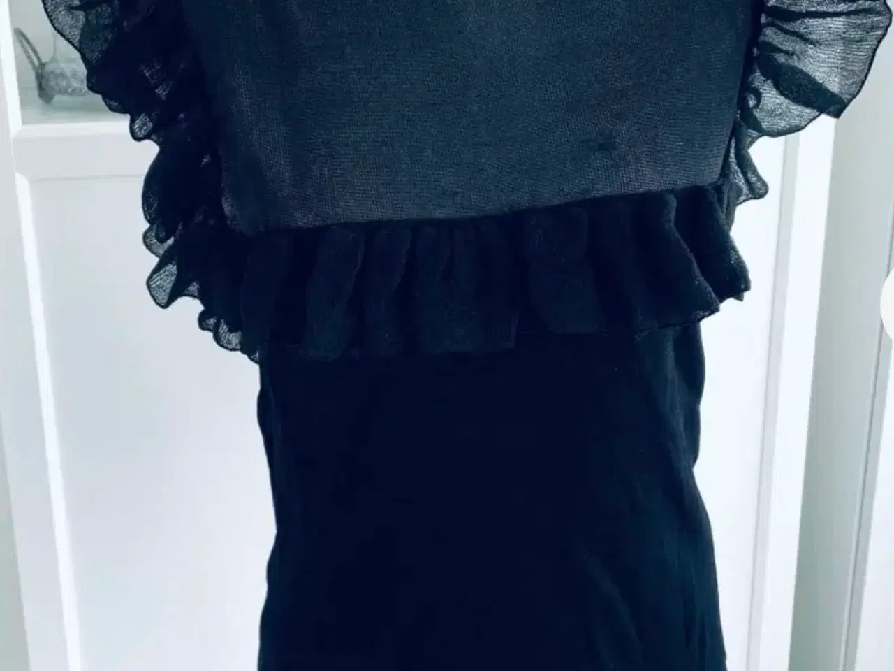 Billede 4 - Top i sort fra  zara 