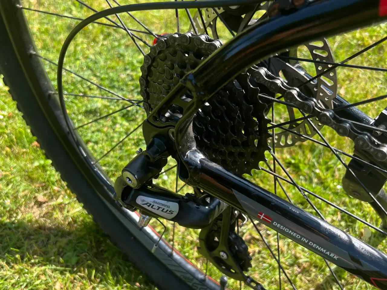 Billede 5 - Super fin mountenbike 24 gear Lygter Lås stytteben